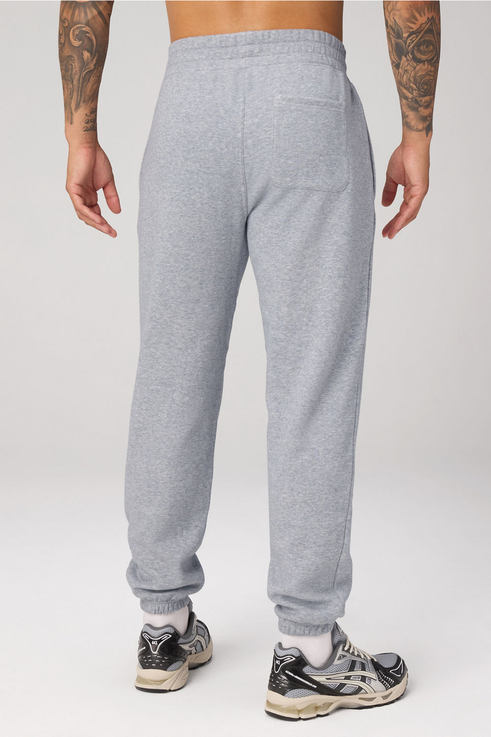 THE GO-TO SWEATPANT