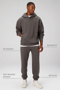 THE GO-TO SWEATPANT
