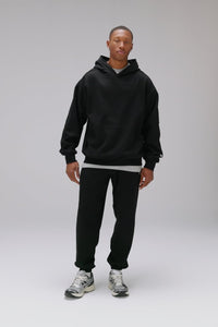 THE GO-TO OVERSIZED HOODIE
