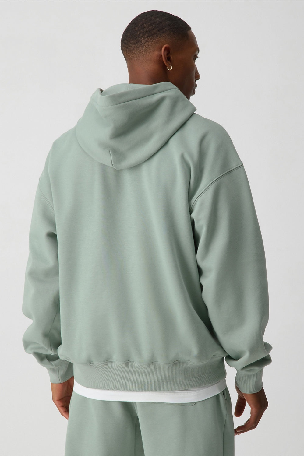 THE GO-TO OVERSIZED HOODIE