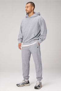 THE GO-TO OVERSIZED HOODIE