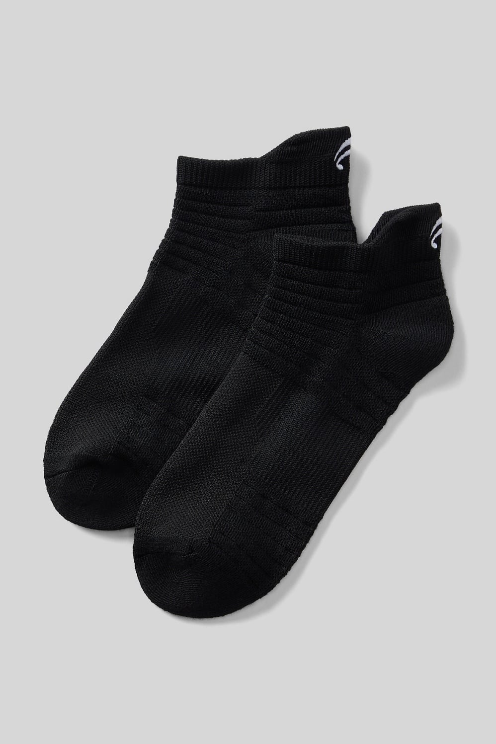 THE PERFORMANCE ANKLE SOCK
