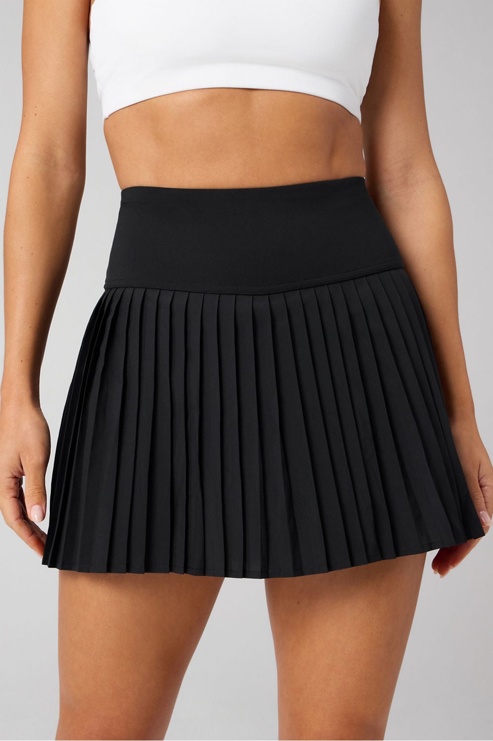 HOT SHOT PLEATED CLASSIC MINI SKIRT