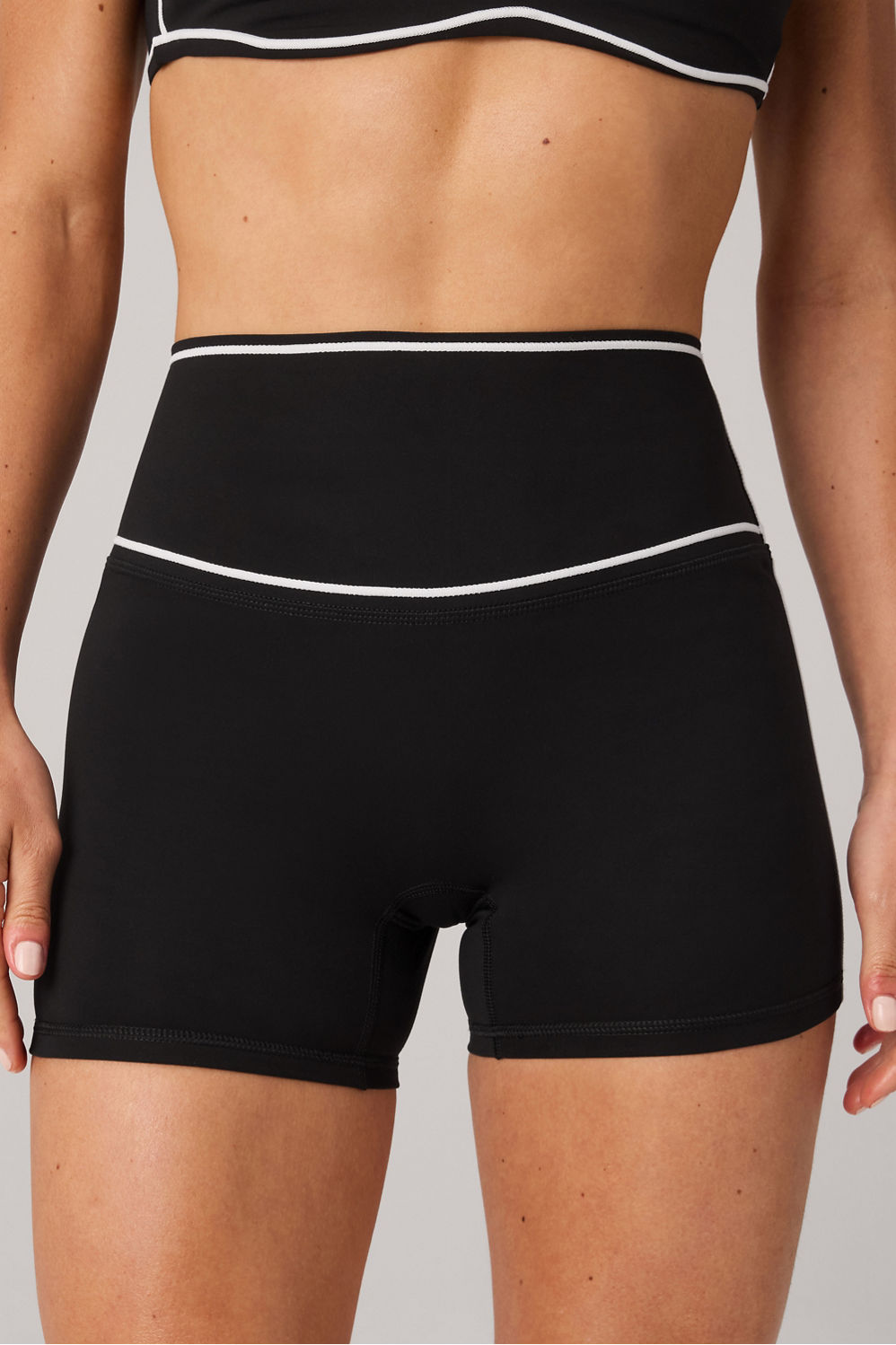 THE NO-SEAM PURELUXE TLC SHORT 4"