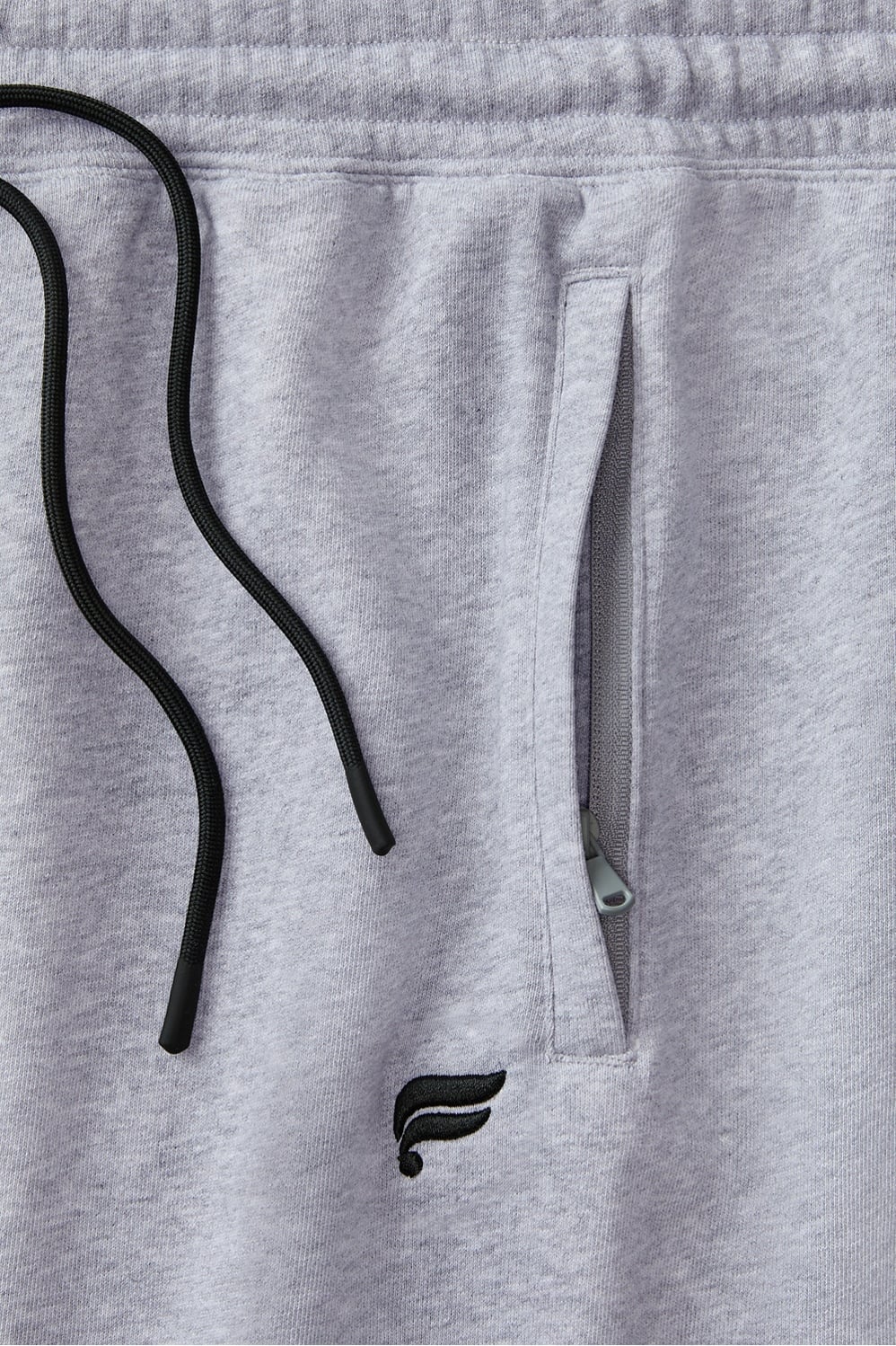 THE YEAR ROUND TERRY SWEATSHORT