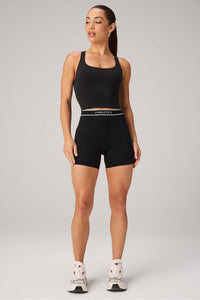 SEAMLESS SCRUNCH SHORT 4"