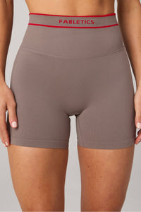 SEAMLESS SCRUNCH SHORT 4"