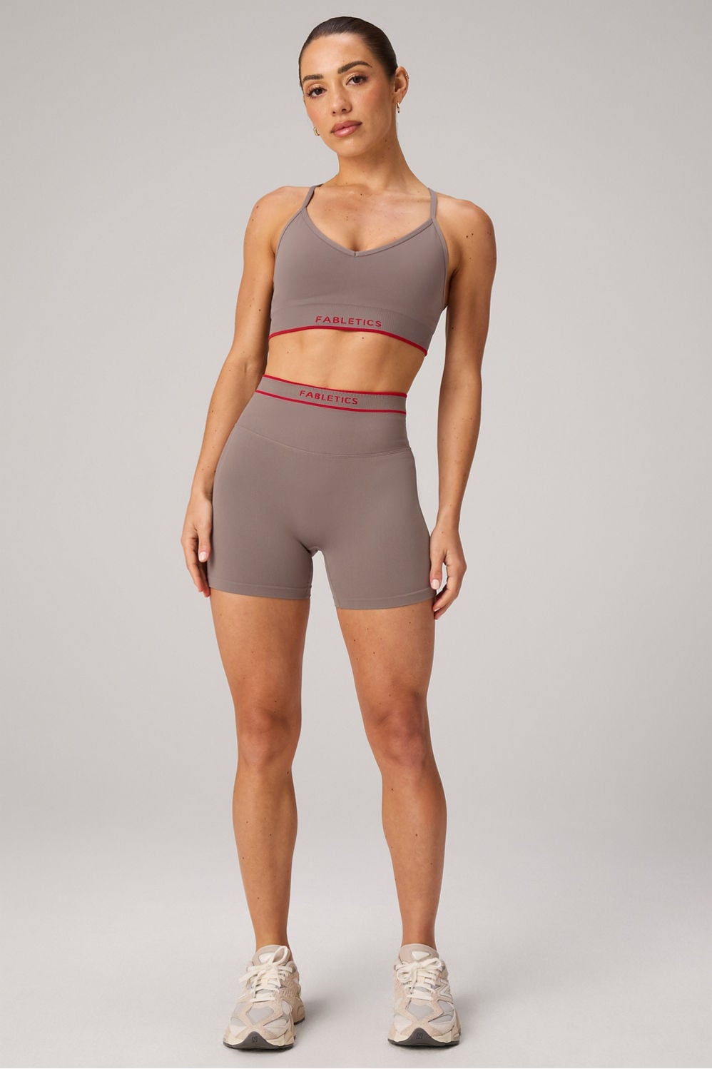SEAMLESS SCRUNCH SHORT 4"