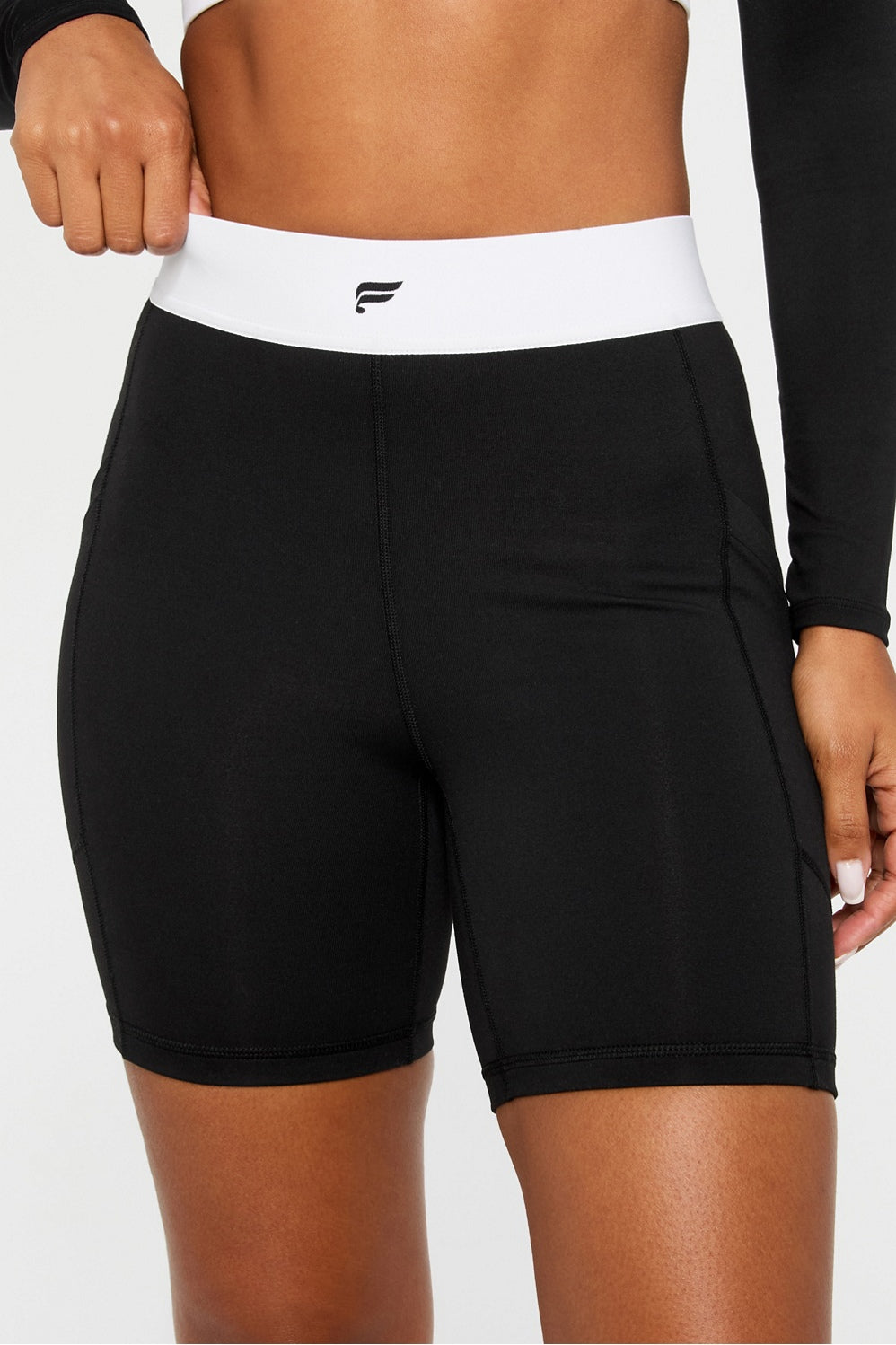 ON-THE-GO HIGH-WAISTED SHORT 6"