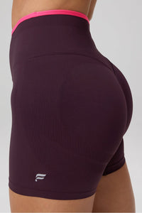 SEAMLESS SCRUNCH SHORT 4