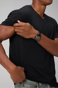 THE 24-7 V-NECK