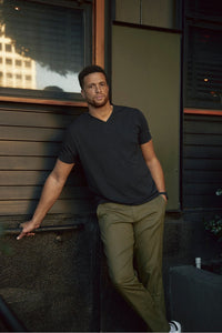 THE 24-7 V-NECK