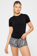 FEATHER TECH+ SHORT- SLEEVE TOP