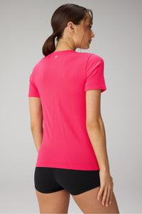 FEATHER TECH+ SHORT- SLEEVE TOP