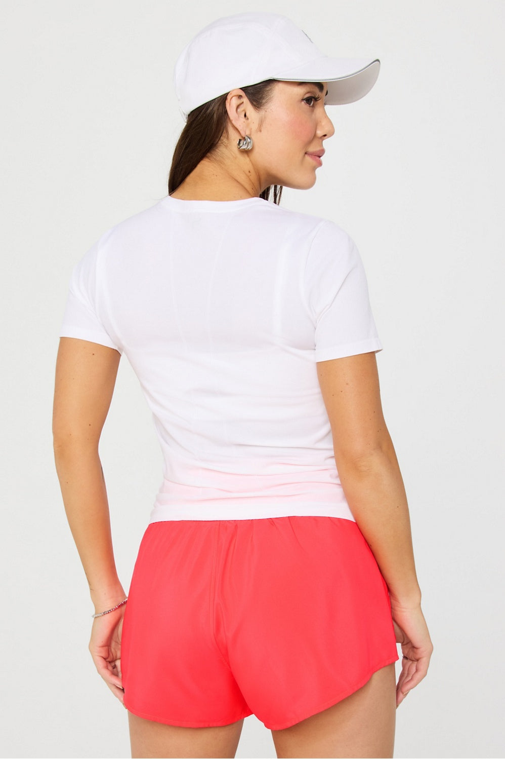 FEATHER TECH+ SHORT- SLEEVE TOP