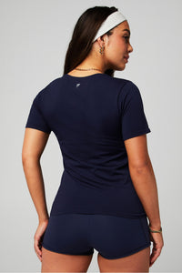 FEATHER TECH+ SHORT- SLEEVE TOP