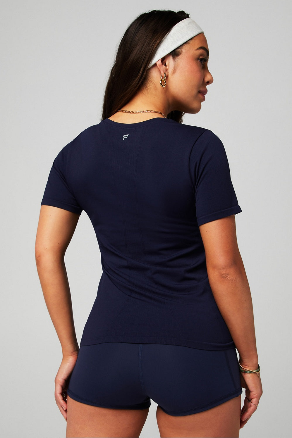 FEATHER TECH+ SHORT- SLEEVE TOP