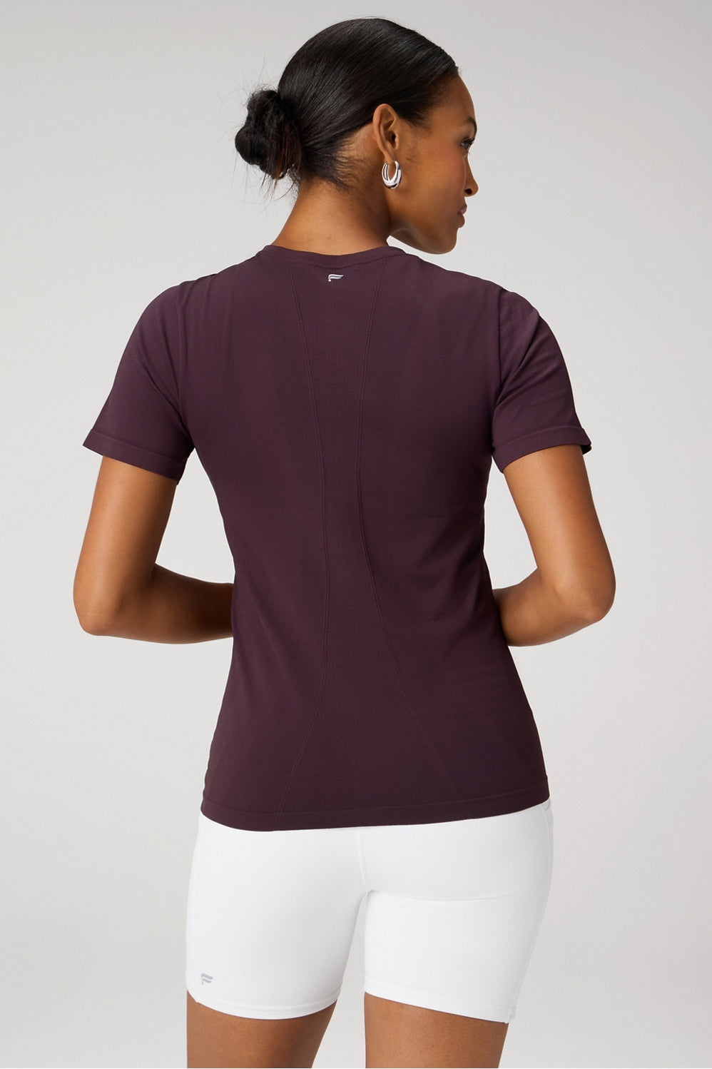 FEATHER TECH+ SHORT- SLEEVE TOP