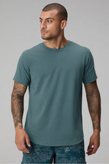 THE 24-7 TEE CURVED HEM