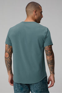 THE 24-7 TEE CURVED HEM