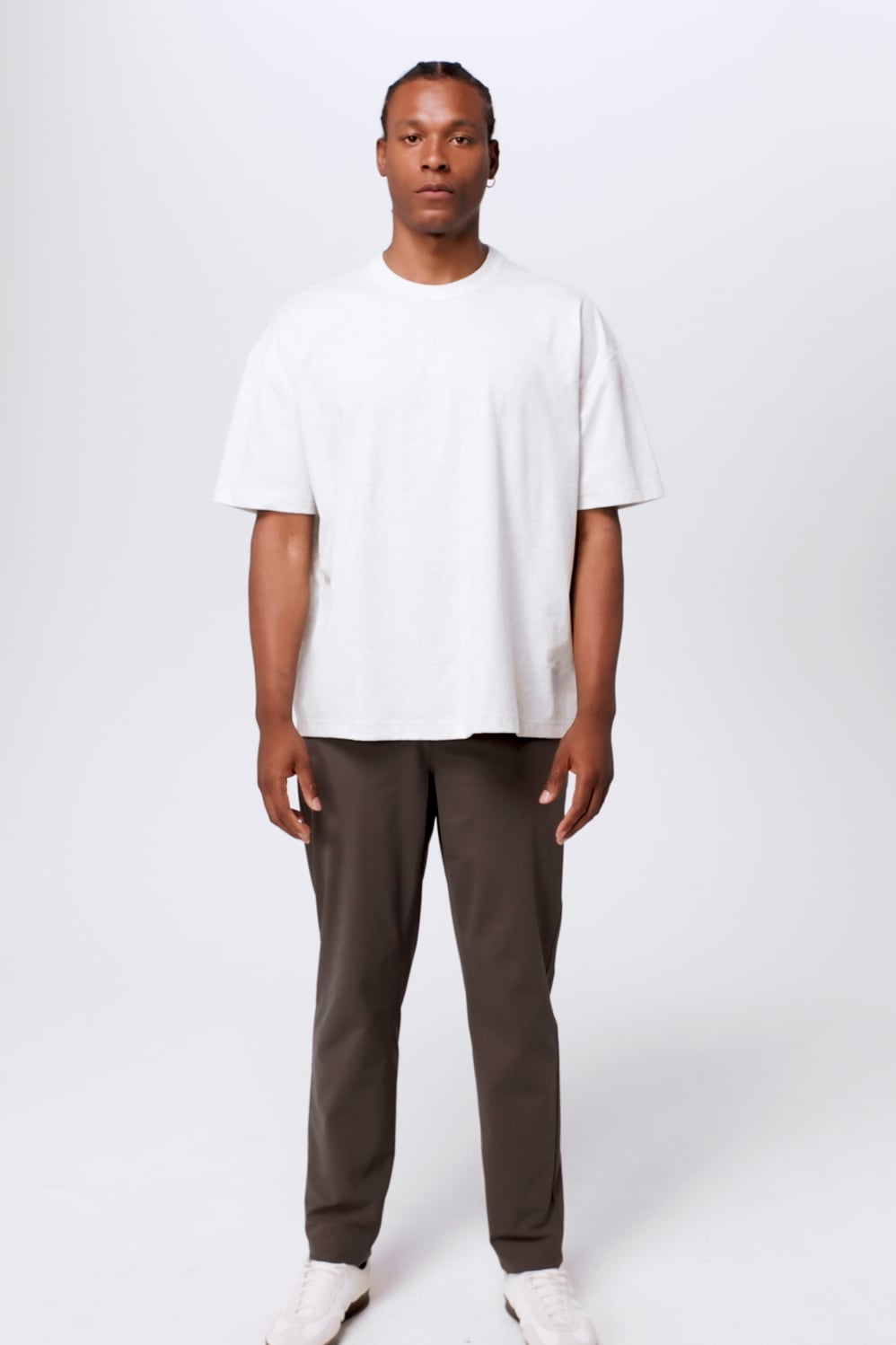THE EFFORTLESS TEE