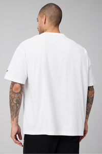THE EFFORTLESS TEE