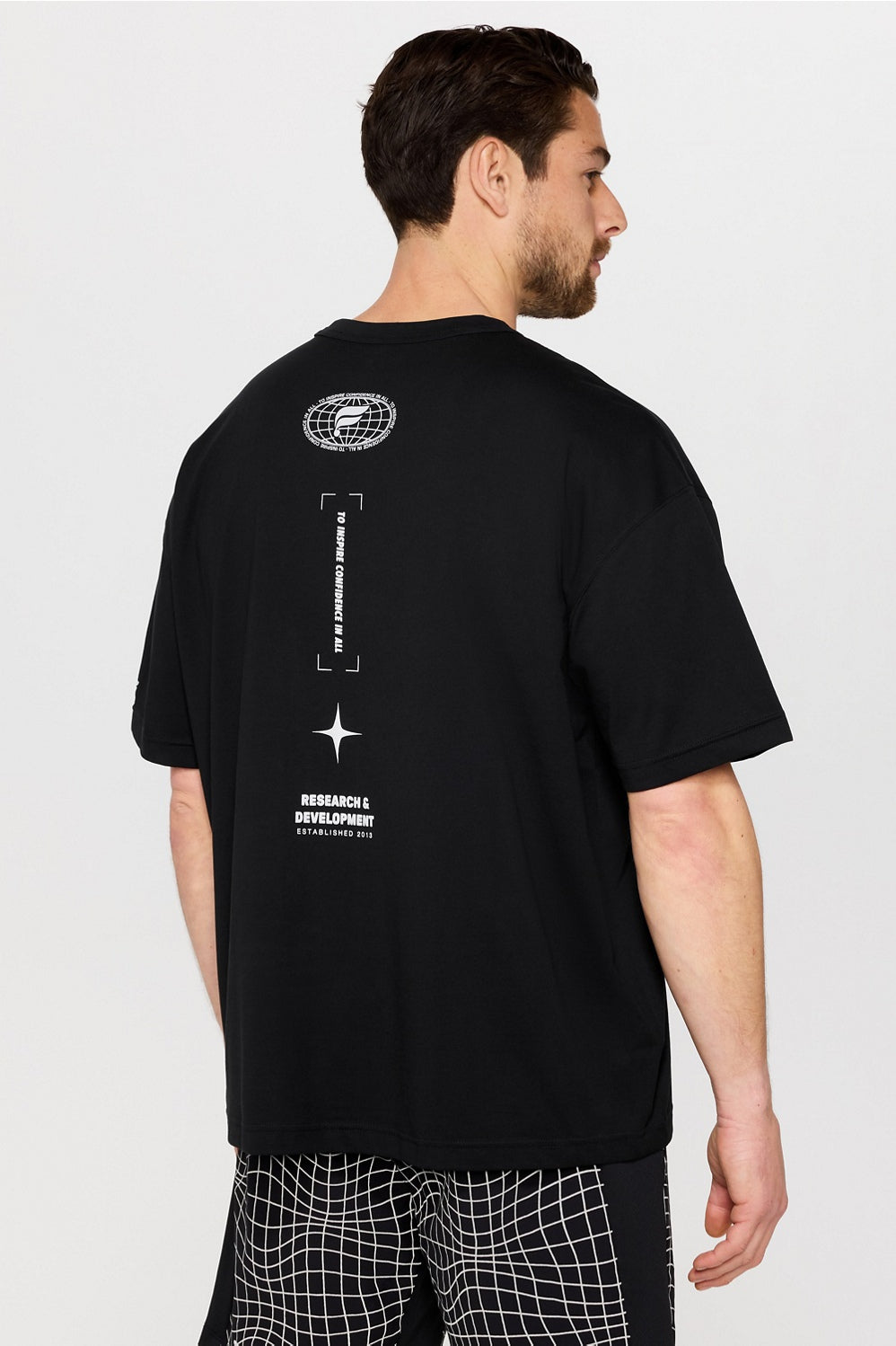 THE EFFORTLESS TEE