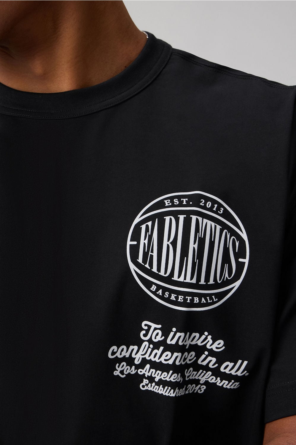 THE EFFORTLESS TEE