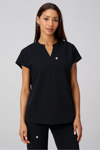 EVOLVE SCRUB TOP