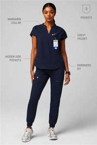 EVOLVE SCRUB TOP